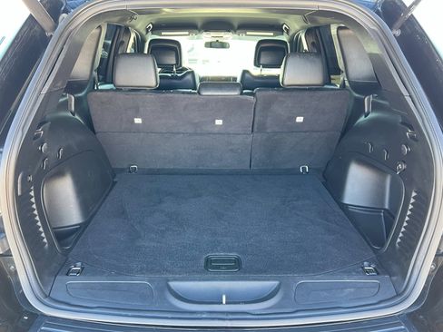 Used 2021 Jeep Grand Cherokee Laredo X image 22