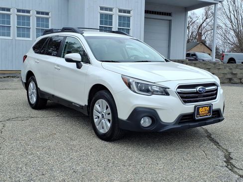 Used 2018 Subaru Outback 2.5i Premium image 4