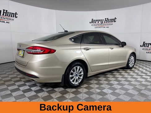 Used 2018 Ford Fusion S image 6