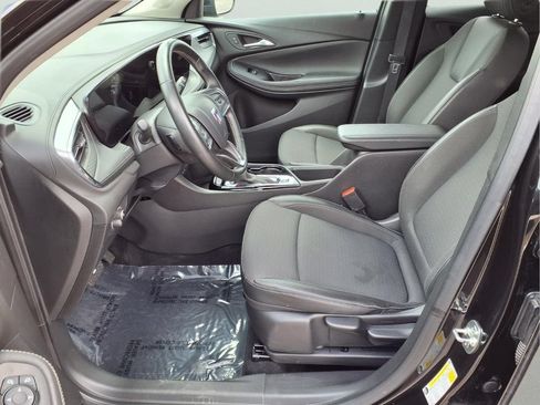 Used 2025 Buick Encore GX Preferred AWD/4WD image 20
