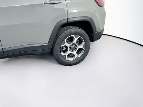 Used 2022 Jeep Compass Trailhawk w/ Trailhawk Elite Group AWD/4WD image 30