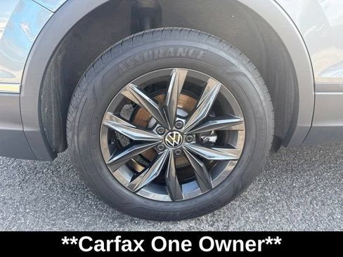 Used 2024 Volkswagen Tiguan SE AWD/4WD image 13