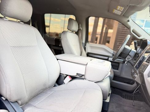 Used 2015 Ford F150 XLT image 16