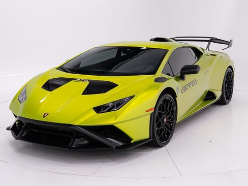 Used 2023 Lamborghini Huracan STO RWD image 1