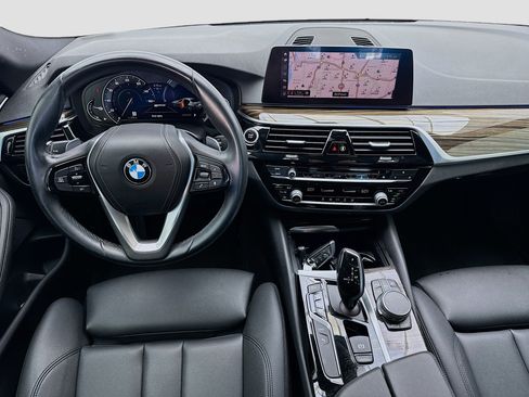 Used 2019 BMW 530e RWD image 15
