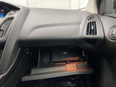 Used 2017 Ford Focus SE image 37