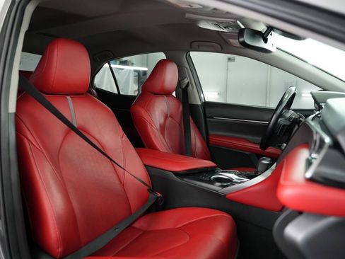 Used 2019 Toyota Camry XSE w/ Carpet Mat Package FWD image 49