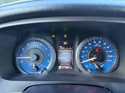 Used 2015 Toyota Sienna XLE w/ XLE Navigation Package FWD image 16