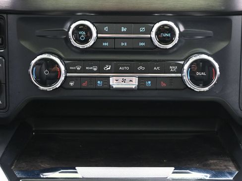 Used 2023 Ford F250 Lariat w/ Lariat Ultimate Package AWD/4WD image 41