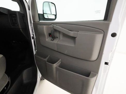 Used 2024 Chevrolet Express 3500 LT w/ LT Preferred Equipment Group image 19