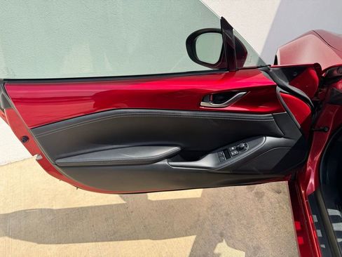 Used 2023 MAZDA MX-5 Miata Grand Touring w/ Weather Package RWD image 12