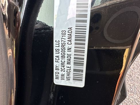 Used 2025 Chrysler Pacifica Select FWD image 29