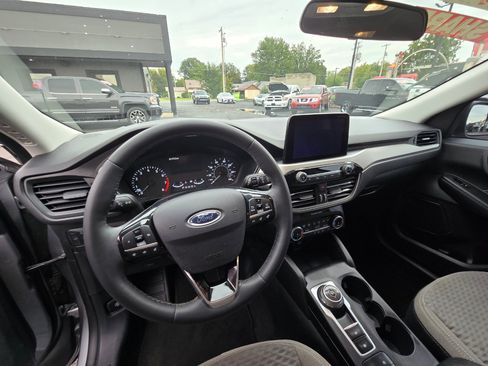 Used 2022 Ford Escape SE w/ Convenience Package image 7