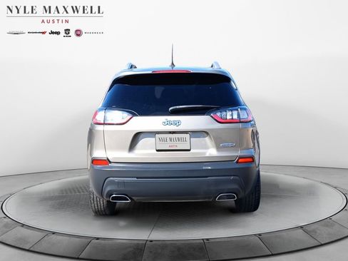 Used 2019 Jeep Cherokee Latitude w/ Popular Appearance Group image 14