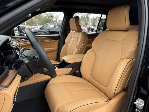 New 2025 Jeep Grand Cherokee L Summit image 11