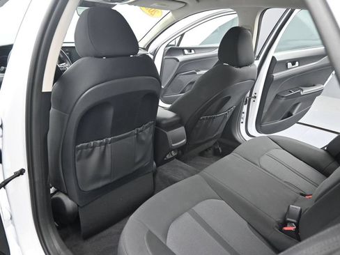 Certified 2022 Kia K5 LXS AWD/4WD image 15
