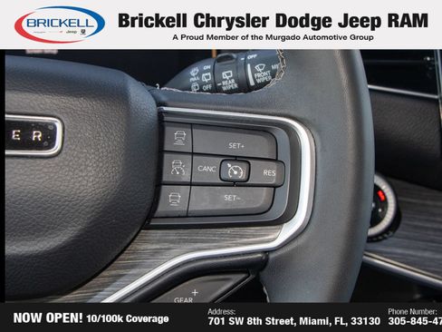 Used 2024 Jeep Wagoneer L Series II w/ Flexible Seating Group AWD/4WD image 30