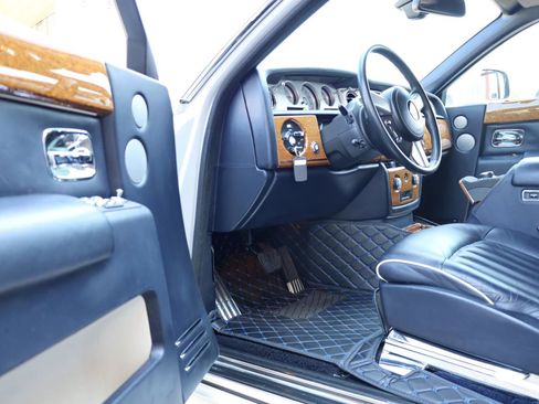 Used 2011 Rolls-Royce Phantom Sedan RWD image 65