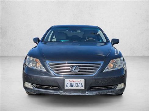 Used 2007 Lexus LS 460 image 2