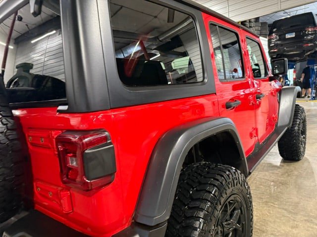 Used 2024 Jeep Wrangler Unlimited Rubicon 4xe w/ Technology Group AWD/4WD image 23