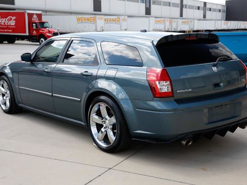 Used 2006 Dodge Magnum R/T w/ Convenience Group II RWD image 7
