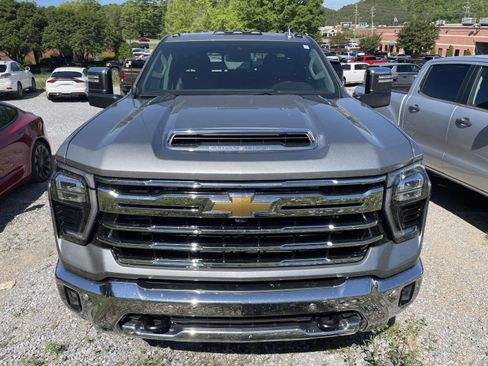 Used 2024 Chevrolet Silverado 2500 LTZ w/ LTZ Plus Package image 2