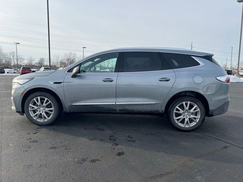 Used 2023 Buick Enclave Essence w/ Experience Buick Package image 3