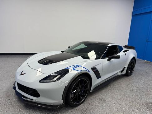 Used 2018 Chevrolet Corvette Z06 w/ Carbon 65 Edition RWD image 33