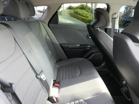 Used 2025 Kia K4 EX FWD image 24