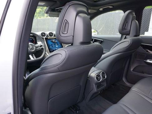 Certified 2025 Mercedes-Benz GLC 300 4MATIC image 51