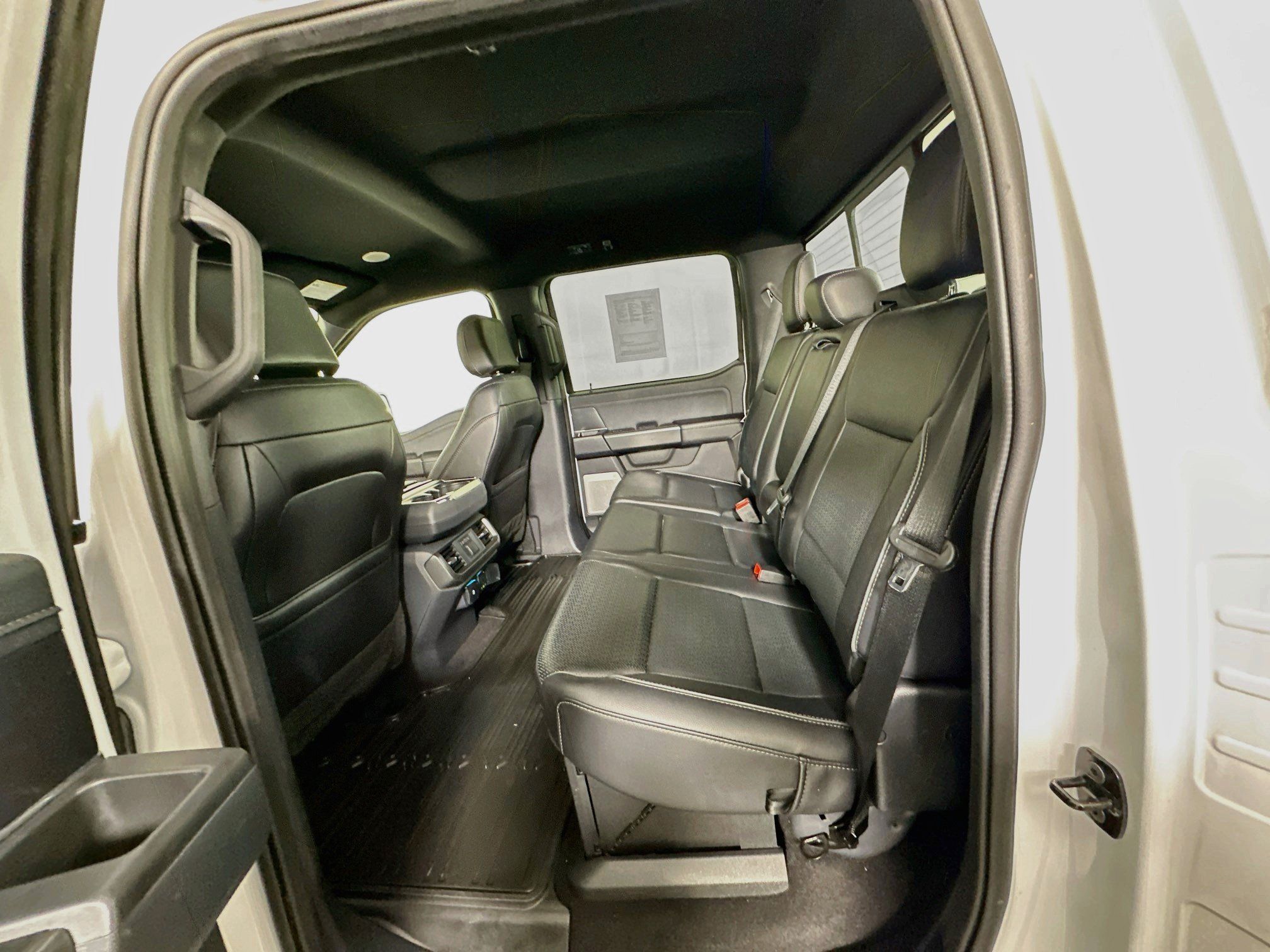 Used 2024 Ford F150 Lariat w/ Equipment Group 502A High AWD/4WD image 26