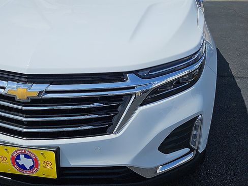 Used 2023 Chevrolet Equinox Premier FWD image 7