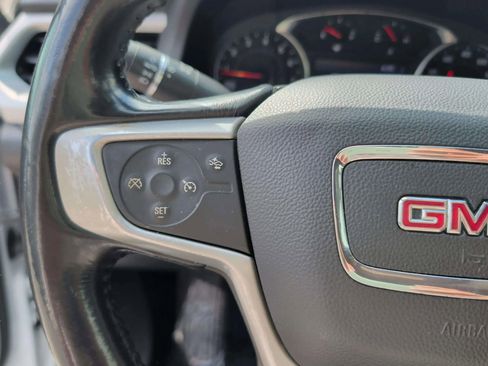 Used 2021 GMC Acadia SLT image 23