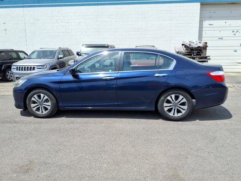 Used 2014 Honda Accord LX image 2