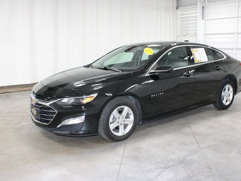Used 2023 Chevrolet Malibu LT image 4