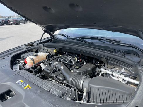 Used 2023 Jeep Grand Cherokee L Laredo w/ Luxury Tech Group I image 28