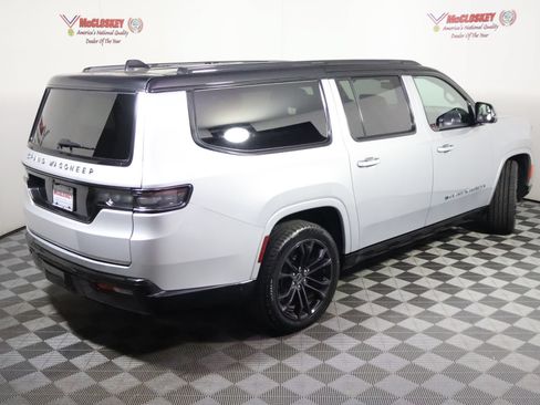 Used 2024 Jeep Grand Wagoneer L Series II w/ Quick Order Packagew 28T AWD/4WD image 4