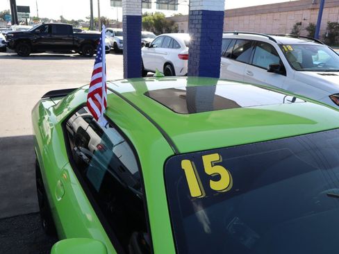 Used 2015 Dodge Challenger R/T Scat Pack w/ Leather Interior Group RWD image 35