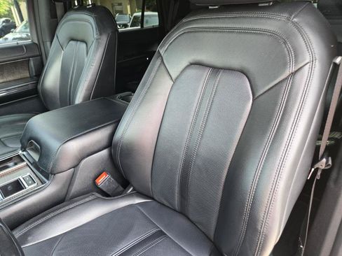 Used 2021 Ford Expedition Limited RWD image 16