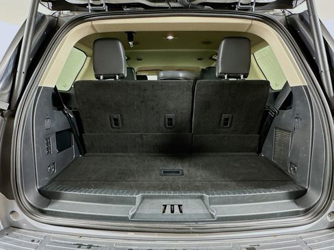 Used 2024 Ford Expedition XLT image 30