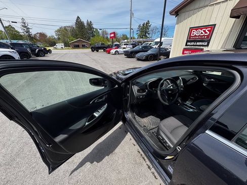 Used 2023 Chevrolet Malibu LT w/ Driver Confidence Package FWD image 10
