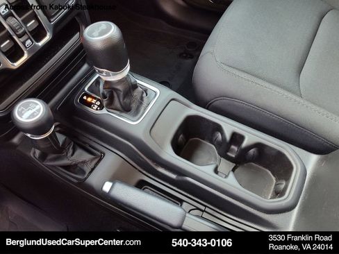 Used 2023 Jeep Wrangler Unlimited w/ 8.4" Radio Group image 27