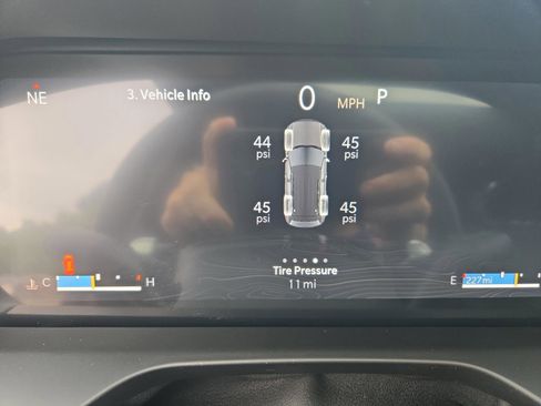 New 2025 Jeep Grand Cherokee Laredo image 13