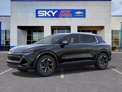 New 2026 Chevrolet Equinox EV LT image 2