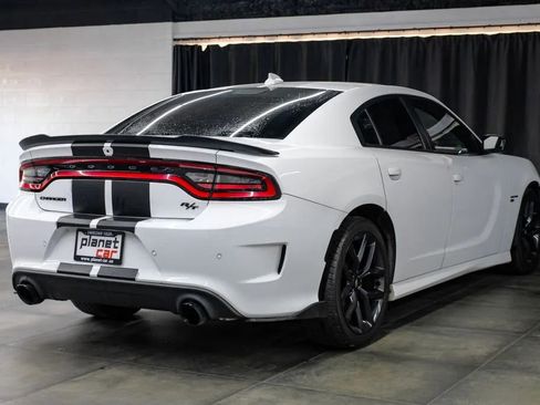 Used 2020 Dodge Charger R/T w/ Blacktop Package RWD image 10