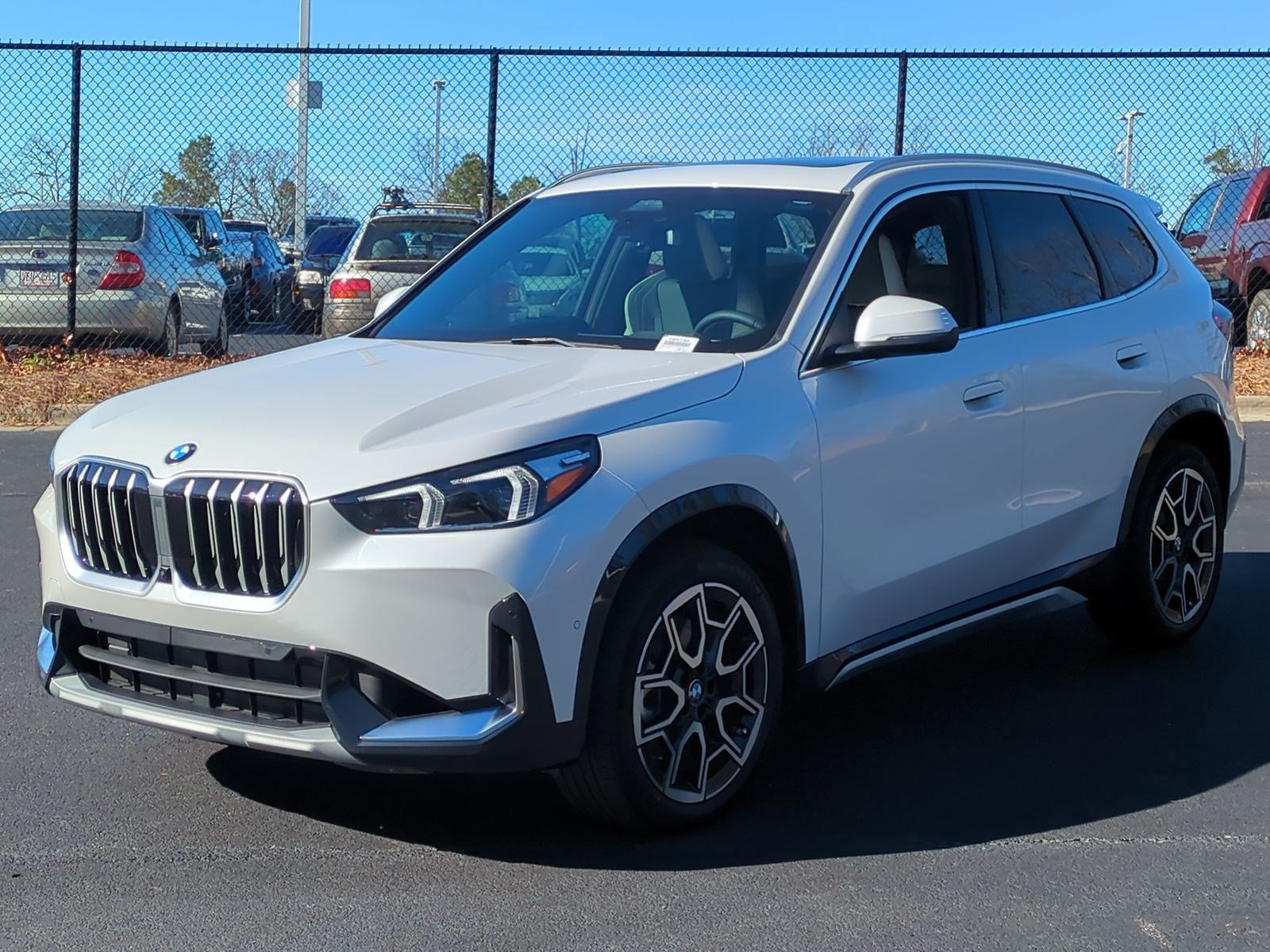Used 2026 BMW X1 xDrive28i w/ Technology Package AWD/4WD image 5