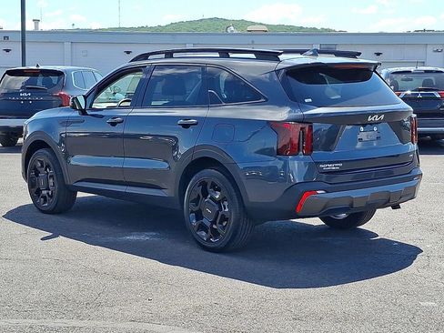 Certified 2024 Kia Sorento X-Line EX AWD/4WD image 4