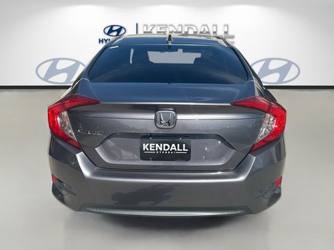 Used 2017 Honda Civic EX image 5