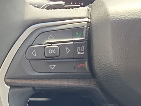 Certified 2023 Jeep Grand Cherokee L Limited image 26