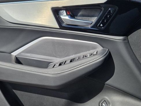 Certified 2026 Acura MDX SH-AWD w/ Technology Package image 24